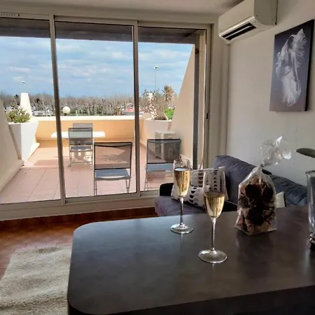 Naturisme Heliopolis Face A La Avec Vue *